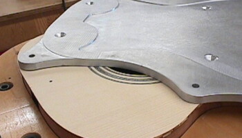 Here the top glue plate has been removed